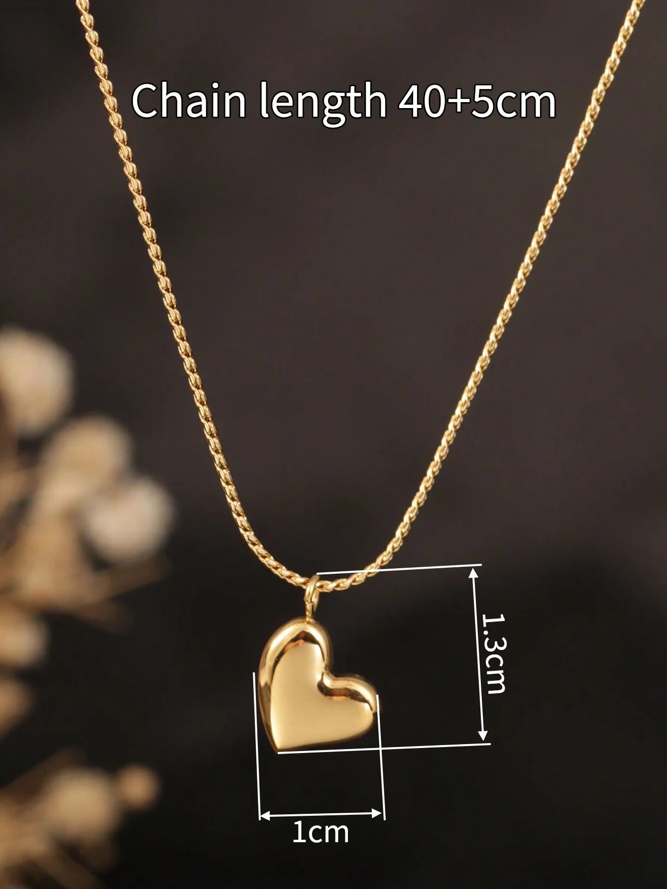 Minimalist Curved Heart Pendant Necklace In Gold Tone
