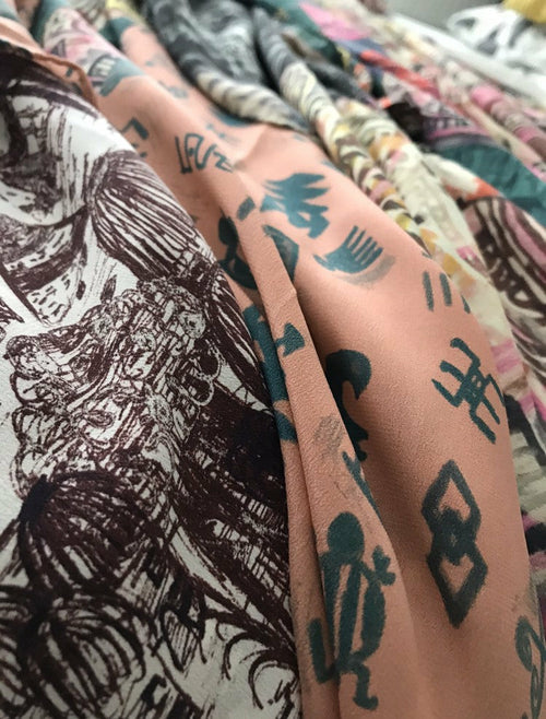 BEAUTIFUL NOSTALGIA CREPE DE CHINE SCARF